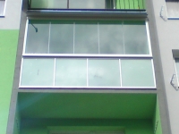 dsc01264-zasklenie-balkona-aluvista