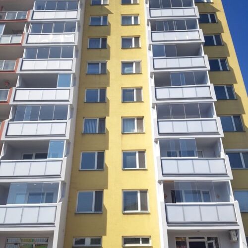 Zasklenie balkónov. Bezrámový systém. Košice